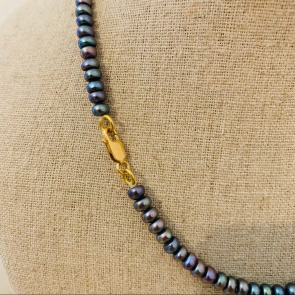 Lord & Taylor | Necklace | Gray Freshwater Pearl | Classic | Wedding | Academic - Picture 3 of 4